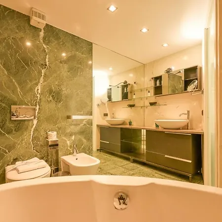 דירה The Star Loft - A Luxury Floor קומו