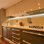 The Star Loft - A Luxury Floor Como