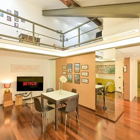 The Star Loft - A Luxury Floor Apartment Como