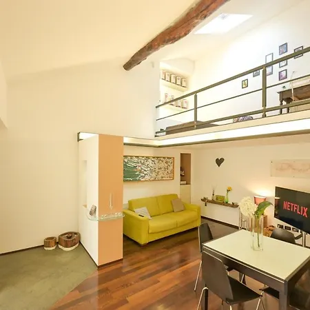 The Star Loft - A Luxury Floor Como