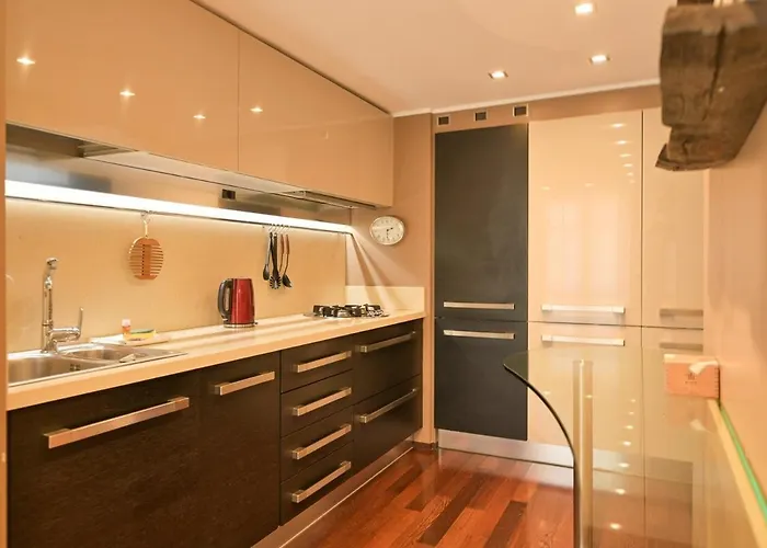 The Star Loft - A Luxury Floor