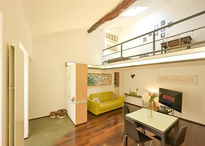 The Star Loft - A Luxury Floor Como
